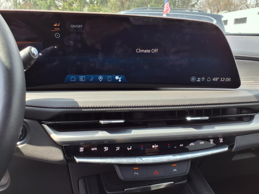2025 Cadillac XT4 Premium Luxury
