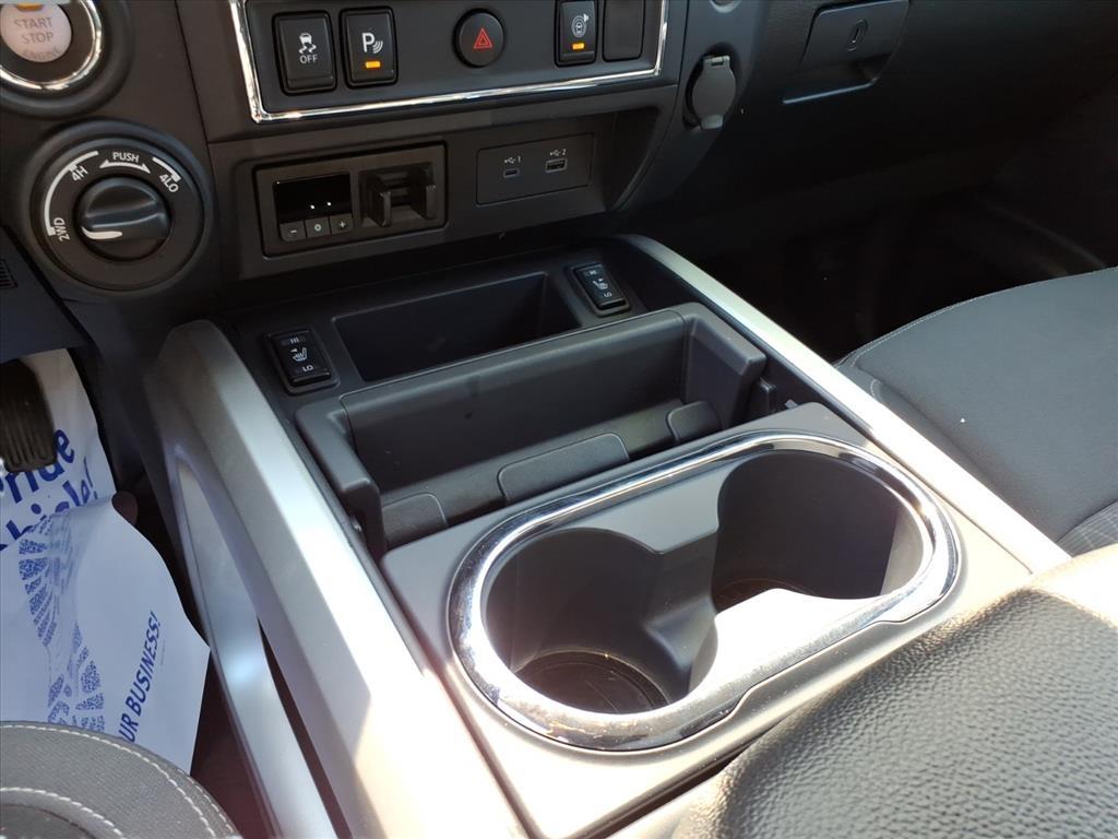 2024 Nissan Titan SV