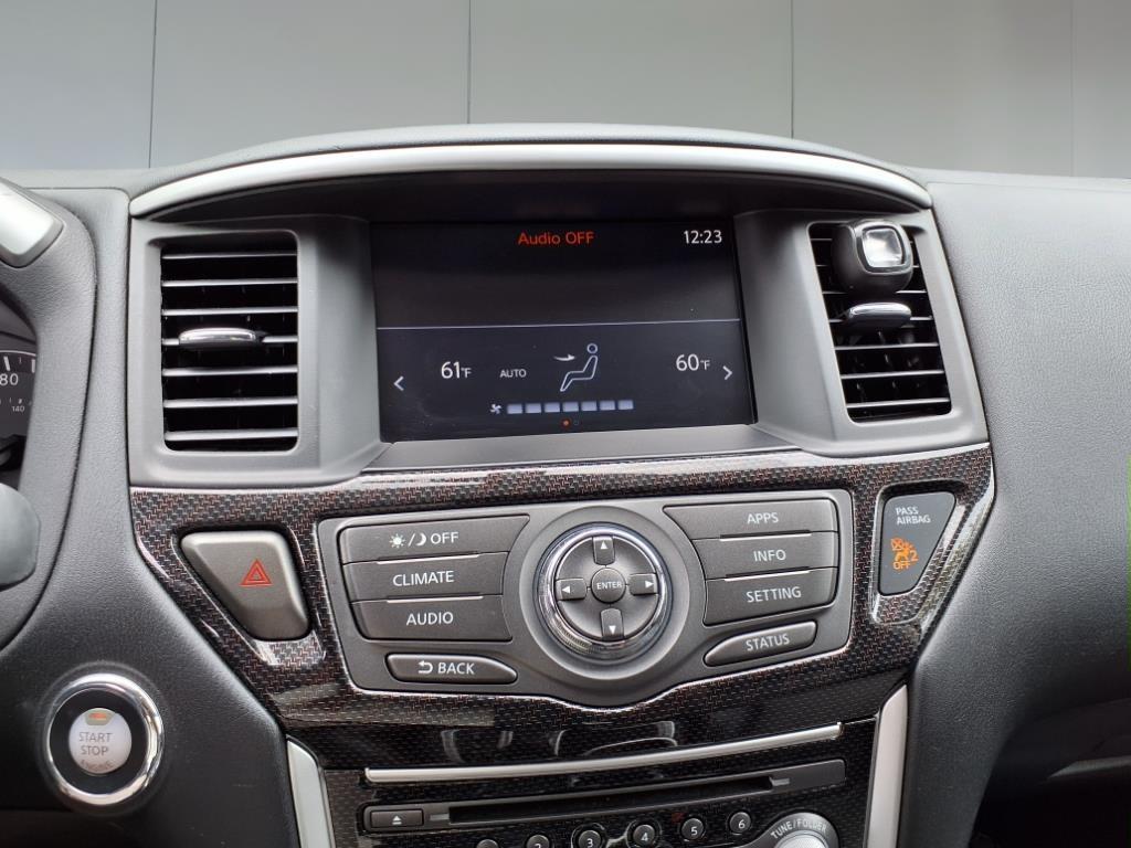 2019 Nissan Pathfinder SV