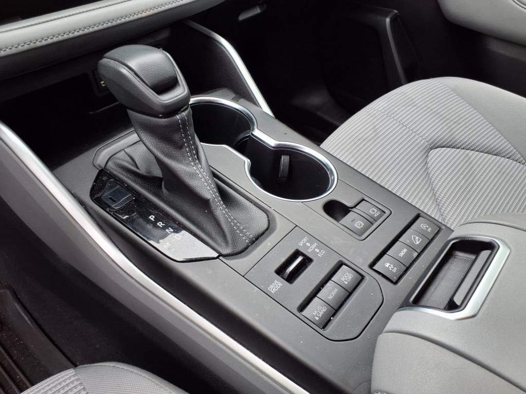 2022 Toyota Highlander L