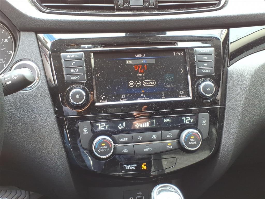 2022 Nissan Rogue Sport SV