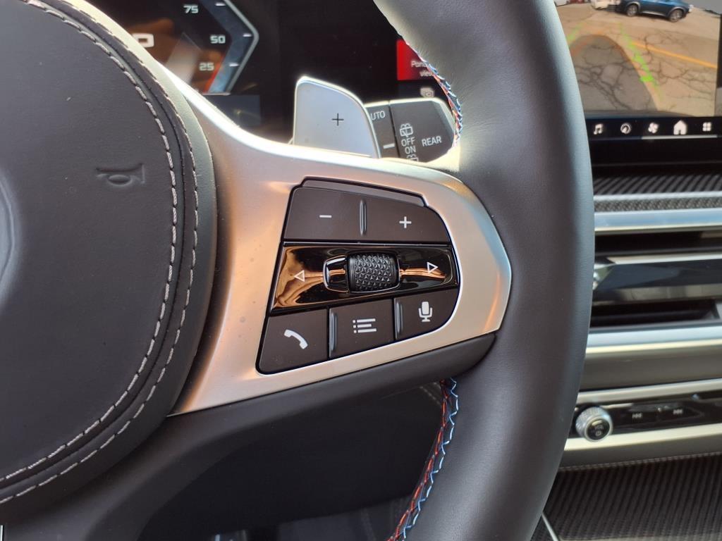 2025 BMW X7 M60i