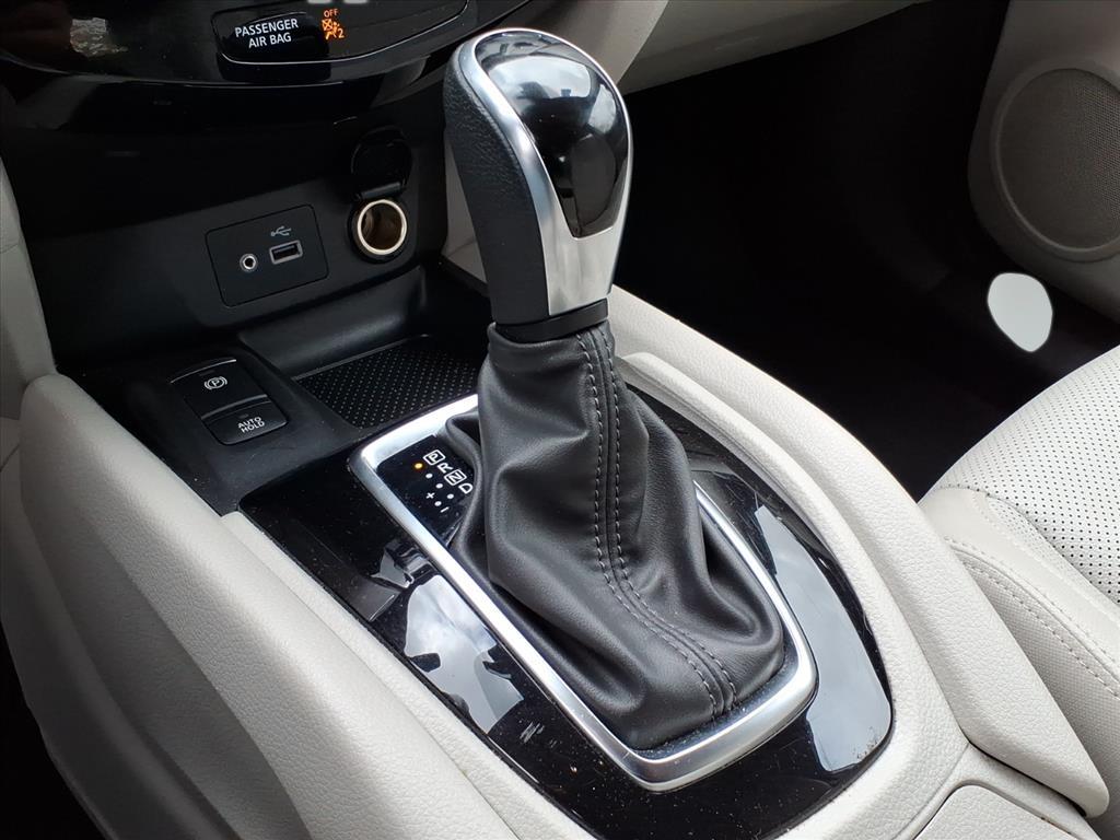 2022 Nissan Rogue Sport SL