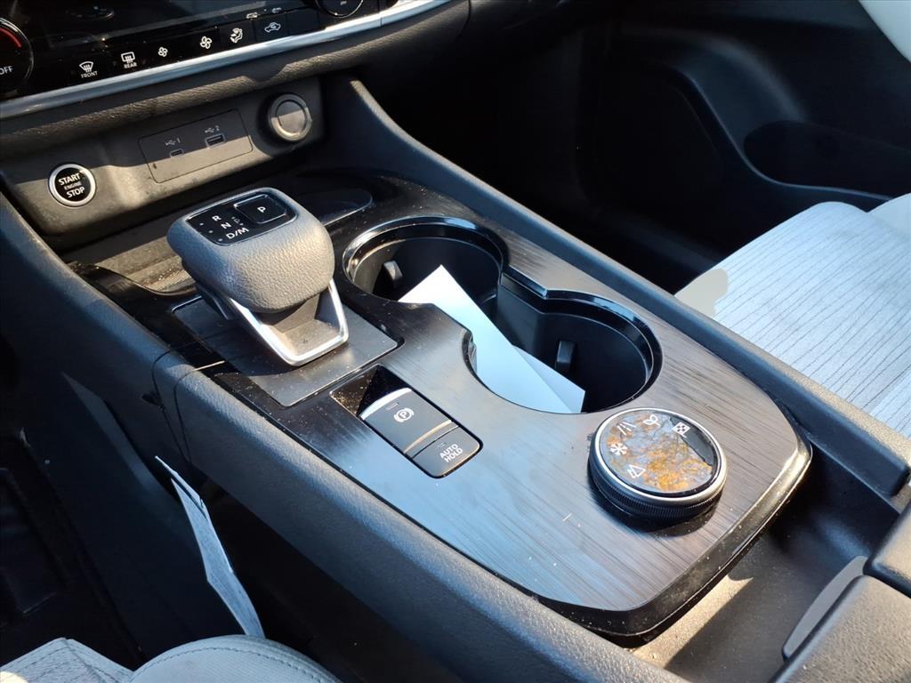 2022 Nissan Rogue SV 2022 Nissan Rogue SV