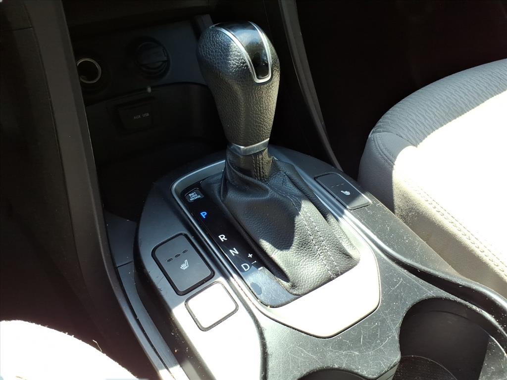 2016 Hyundai SANTA FE SE