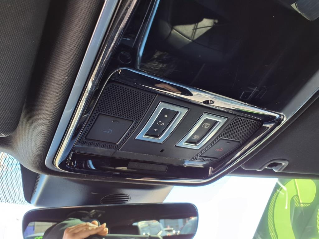 2022 Land Rover Range Rover Sport HSE Silver Edition