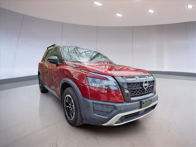 2023 Nissan Pathfinder SV