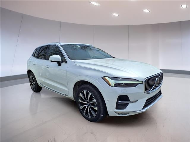 2023 Volvo XC60 B5 Plus Bright Theme