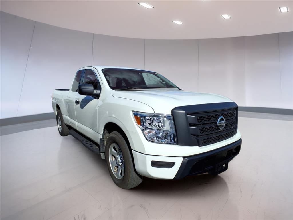 2022 Nissan Titan SV