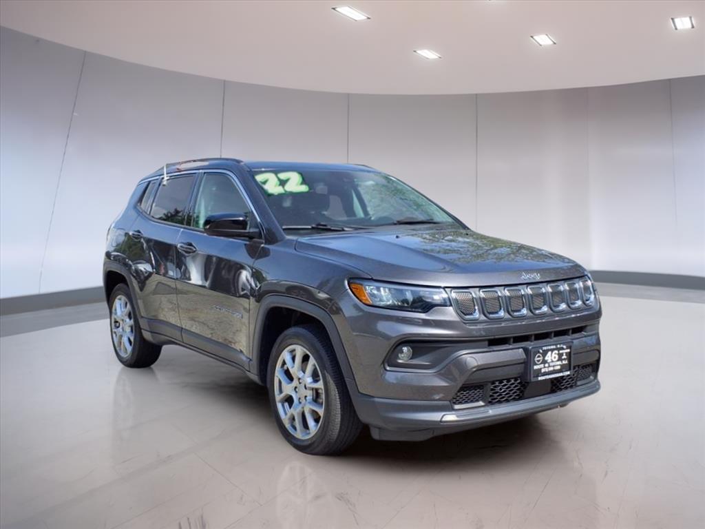 2022 Jeep Compass Latitude Lux
