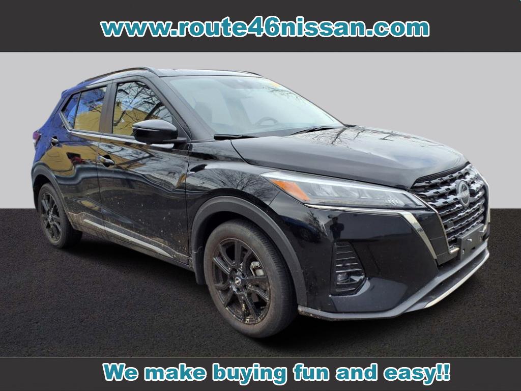 2022 Nissan Kicks SR