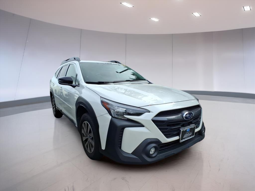 2023 Subaru Outback Premium 2023 Subaru Outback Premium