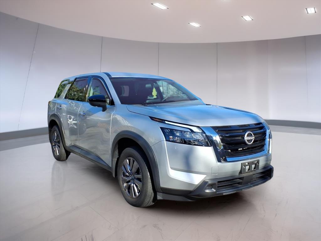 2023 Nissan Pathfinder S