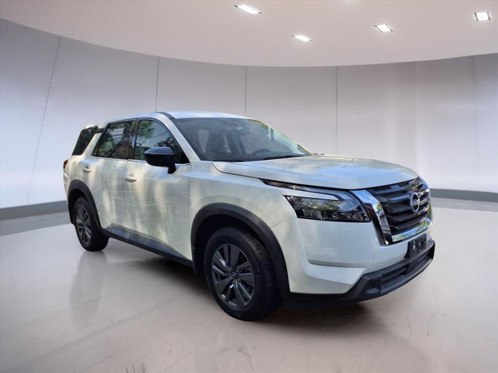 2024 Nissan Pathfinder S