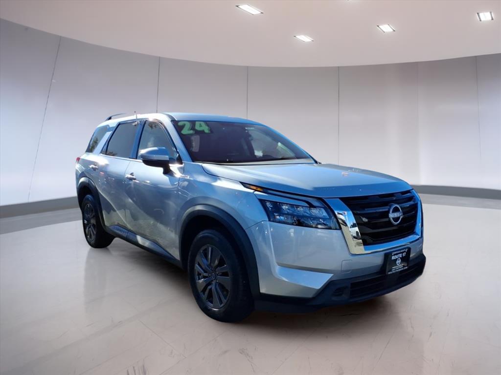 2024 Nissan Pathfinder SV 2024 Nissan Pathfinder SV