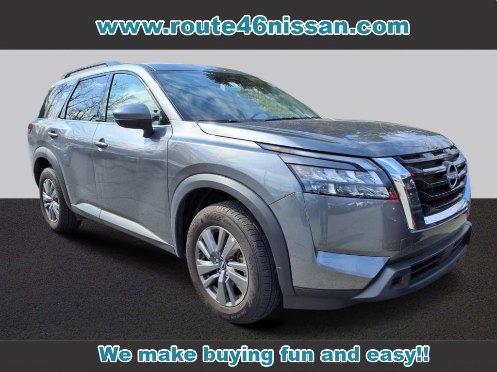 2024 Nissan Pathfinder SV
