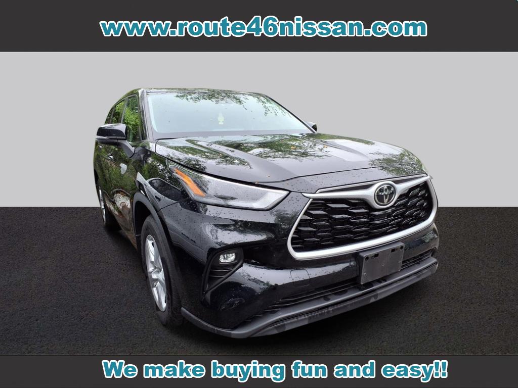 2022 Toyota Highlander LE