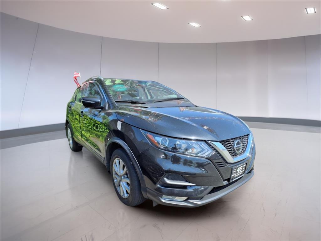 2022 Nissan Rogue Sport SV