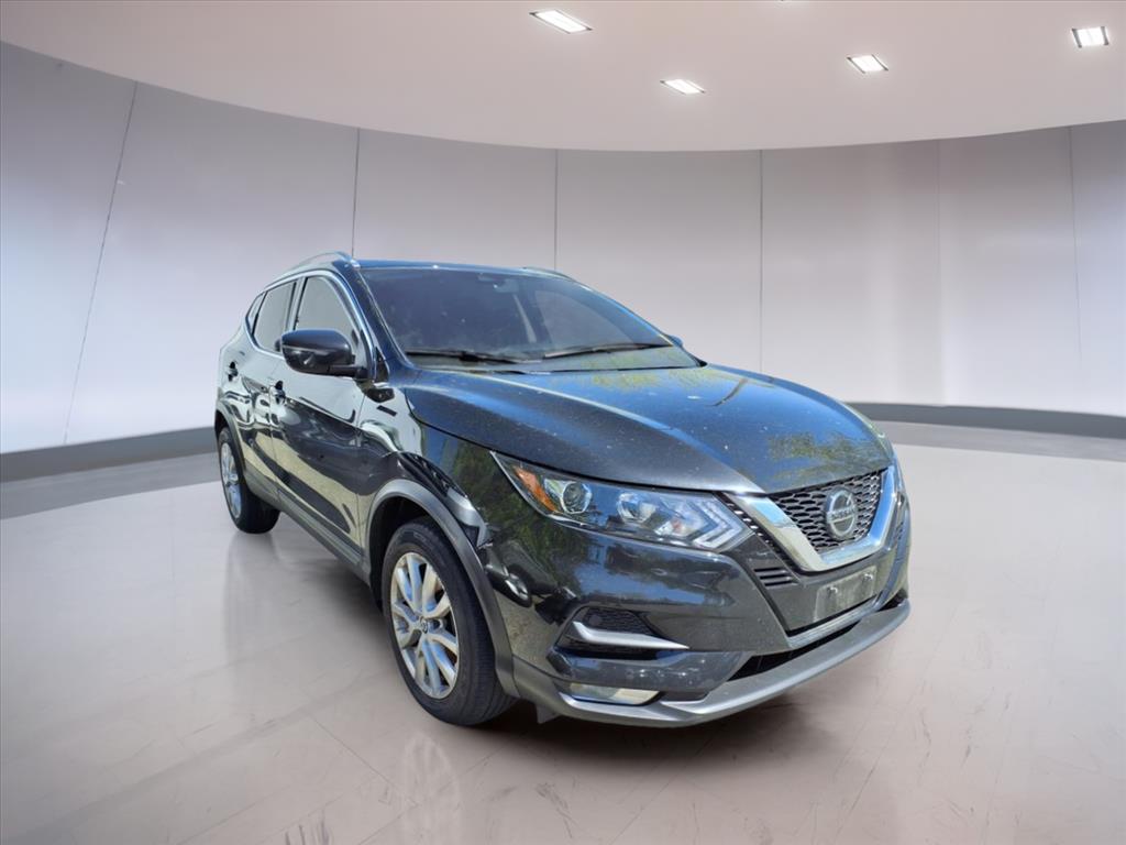 2022 Nissan Rogue Sport SV
