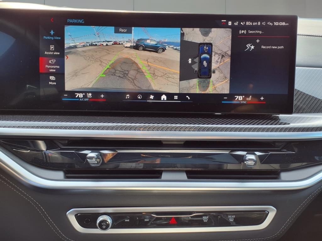 2025 BMW X7 M60i