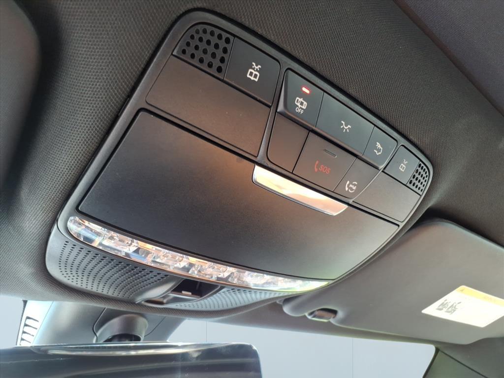 2021 Mercedes-Benz C-Class AMG C 43 2021 Mercedes-Benz C-Class AMG C 43