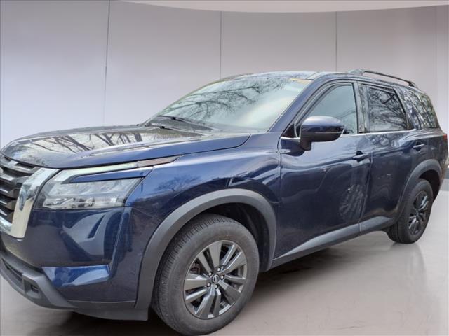 2024 Nissan Pathfinder SV