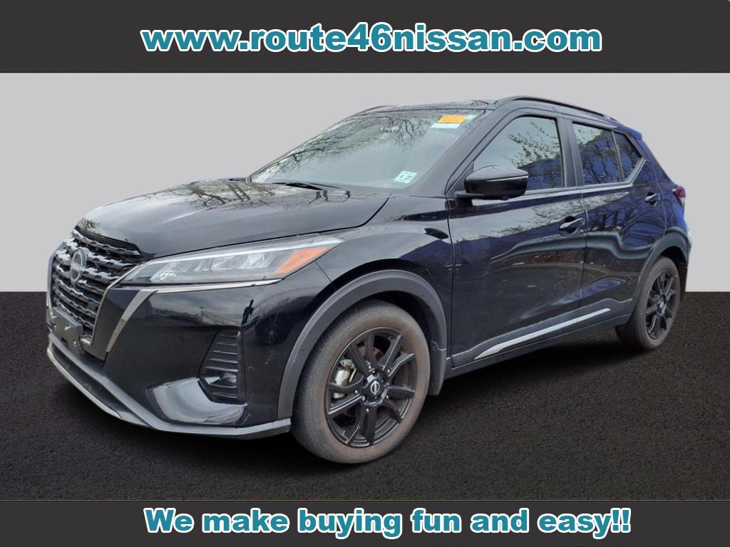 2022 Nissan Kicks SR