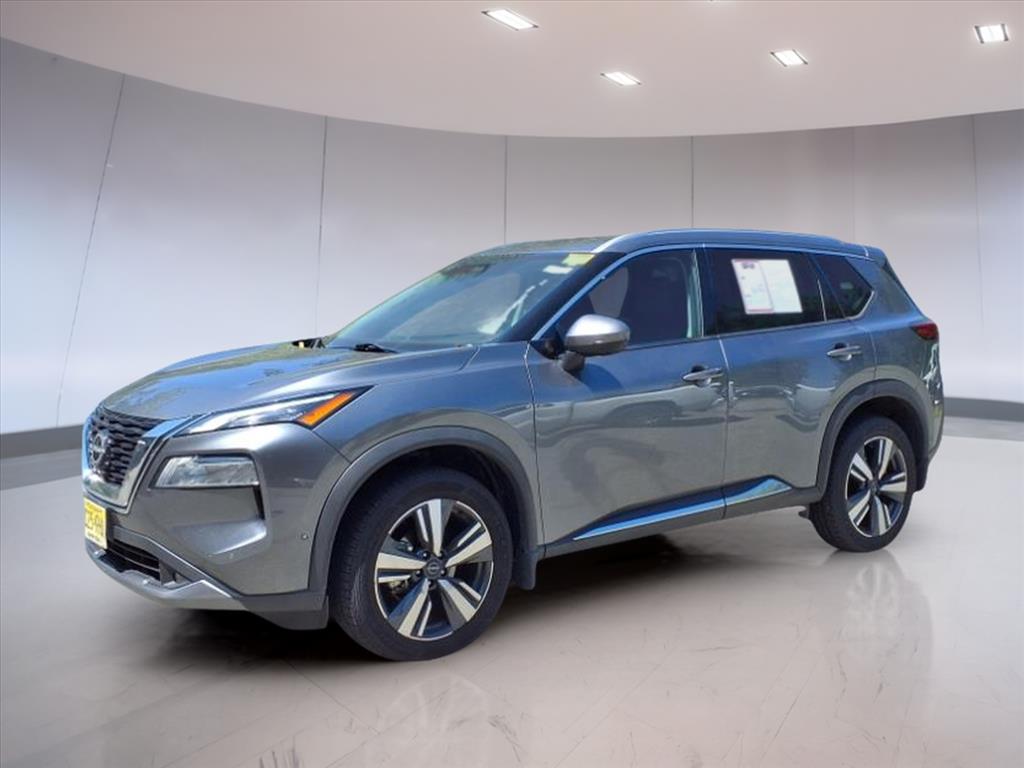 2022 Nissan Rogue SL