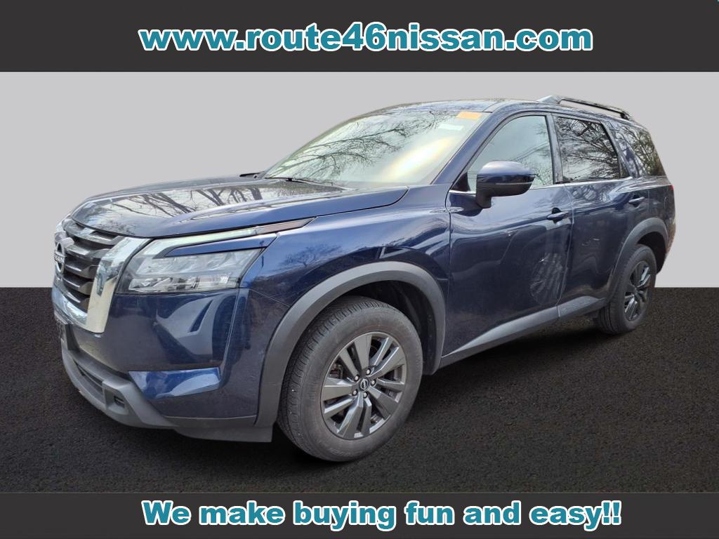 2024 Nissan Pathfinder SV