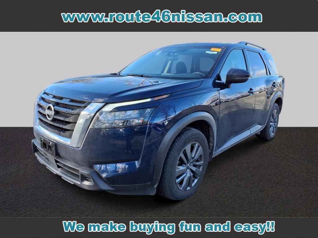 2024 Nissan Pathfinder SV