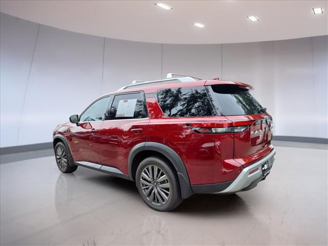 2023 Nissan Pathfinder SL