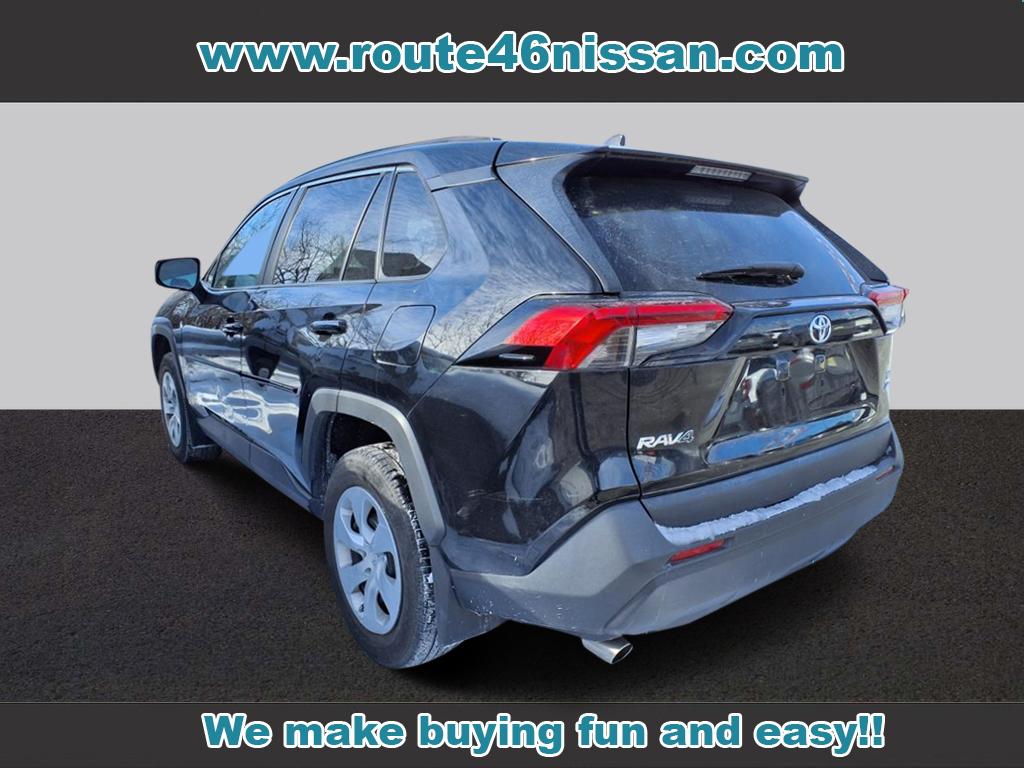 2021 Toyota RAV4 LE
