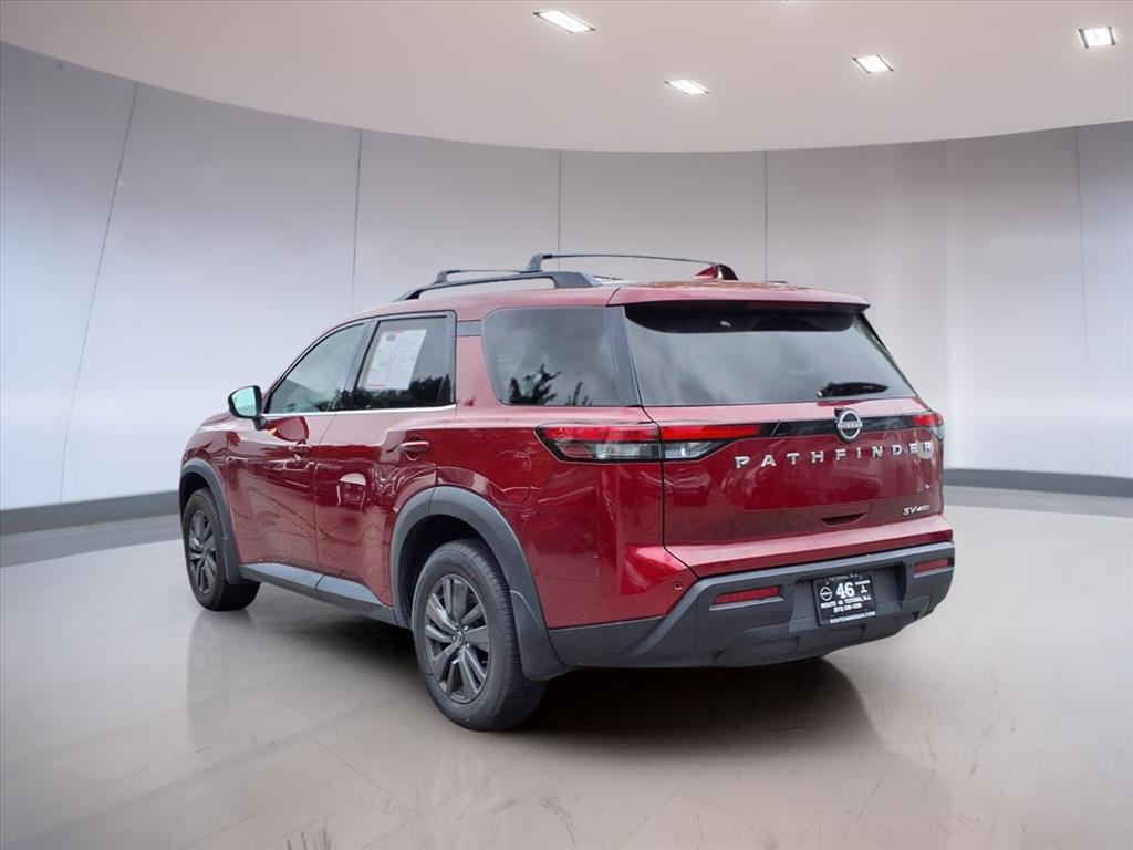 2023 Nissan Pathfinder SV
