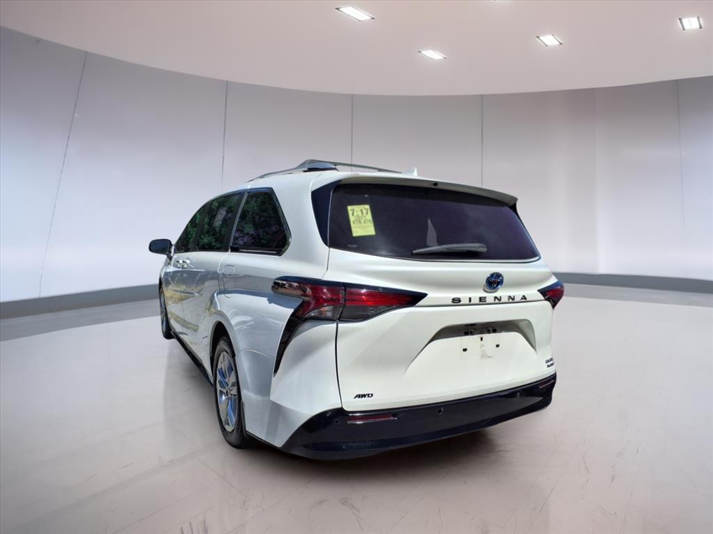 2021 Toyota Sienna Limited 7-Passenger