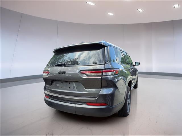 2022 Jeep Grand Cherokee L Altitude
