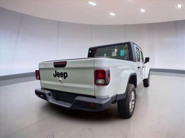 2023 Jeep Gladiator Freedom