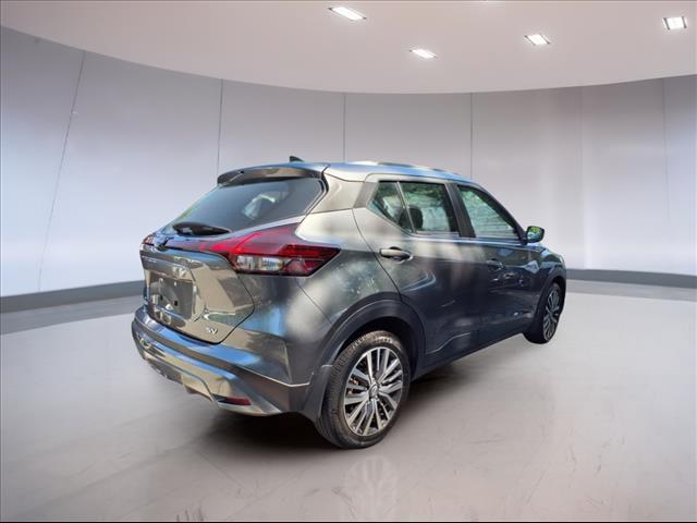 2022 Nissan Kicks SV