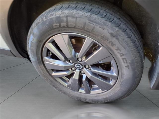 2023 Nissan Pathfinder S