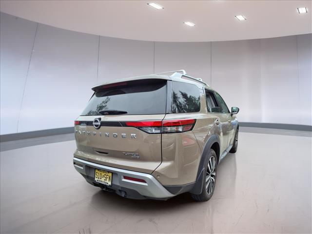 2023 Nissan Pathfinder Platinum