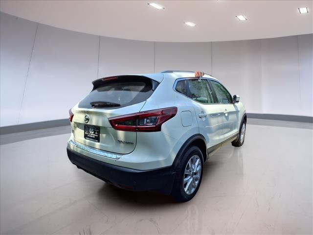 2022 Nissan Rogue Sport SV
