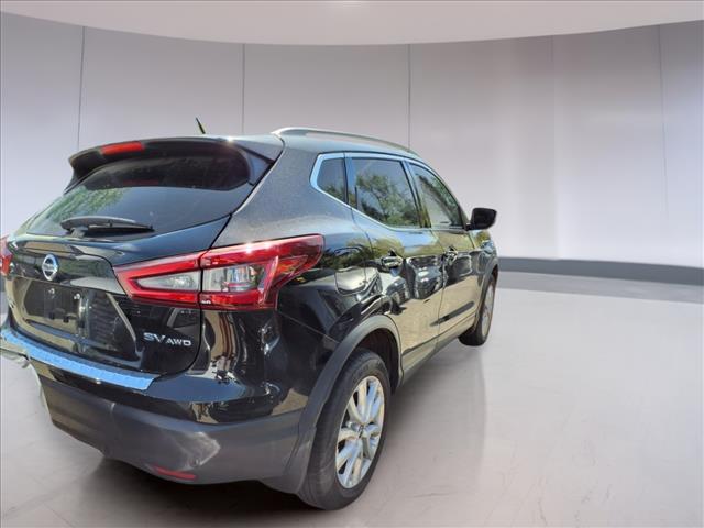 2022 Nissan Rogue Sport SV