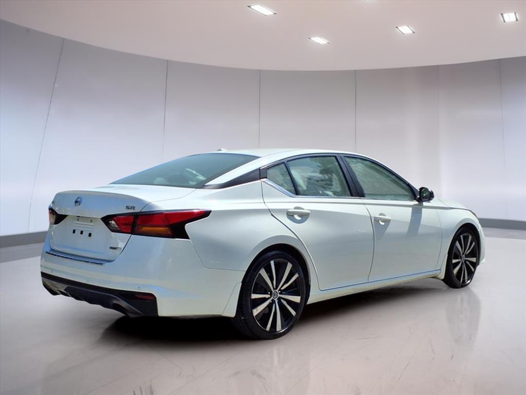 2022 Nissan Altima 2.0 SR