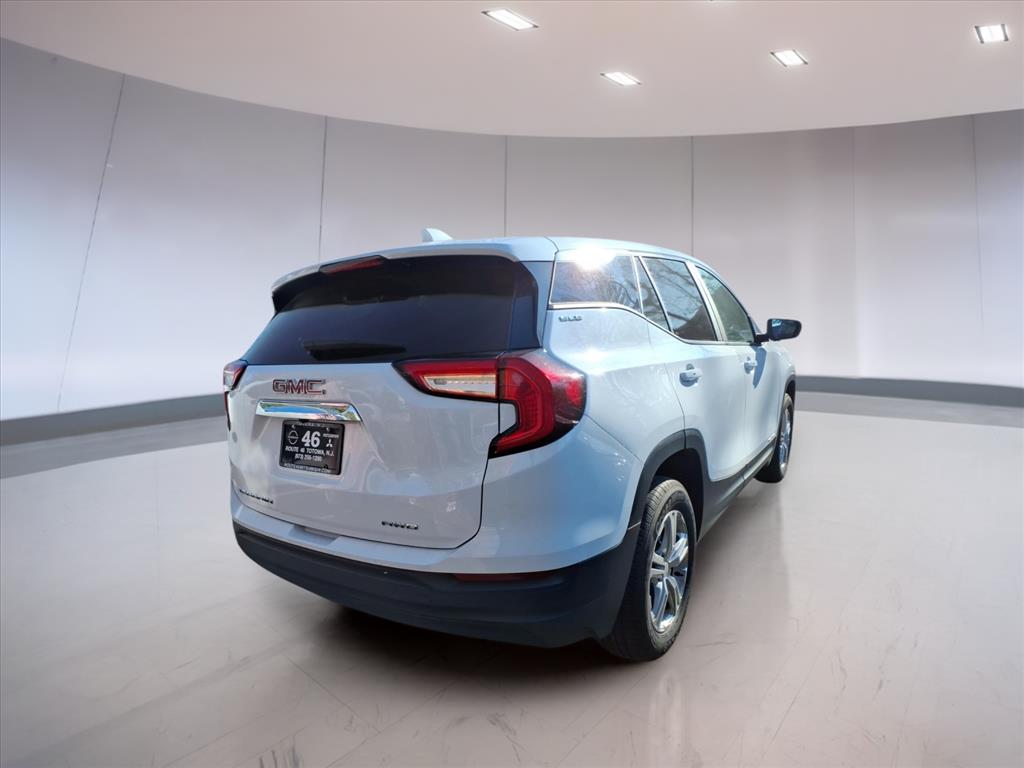 2024 GMC Terrain SLE 2024 GMC Terrain SLE