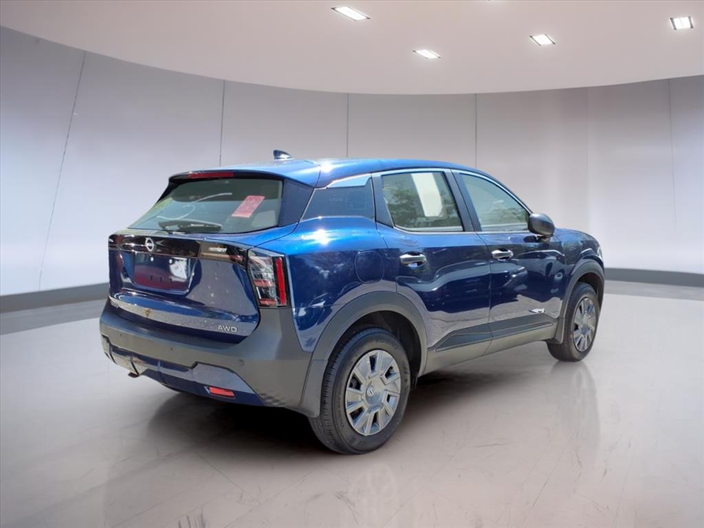 2025 Nissan Kicks S