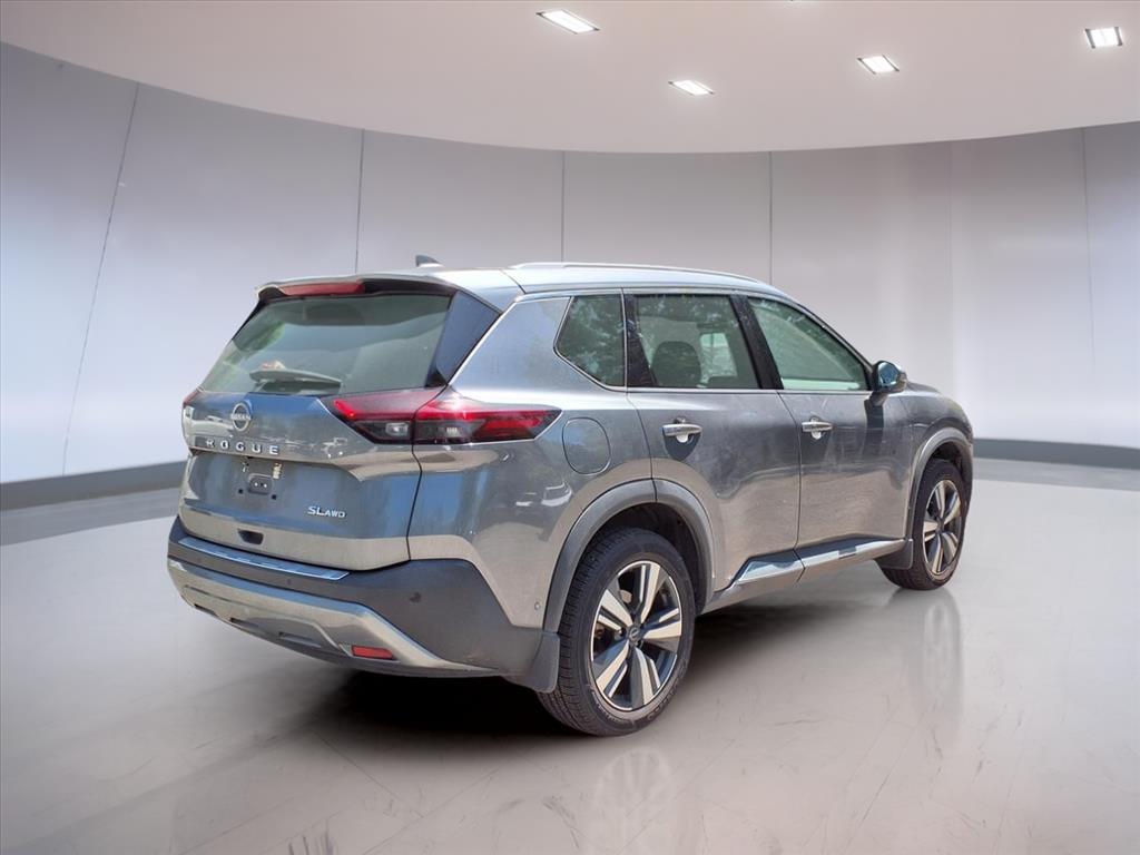 2022 Nissan Rogue SL