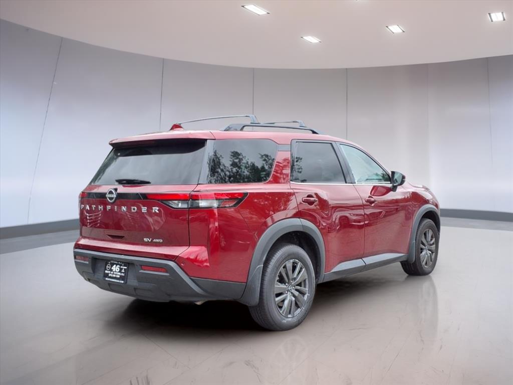 2023 Nissan Pathfinder SV