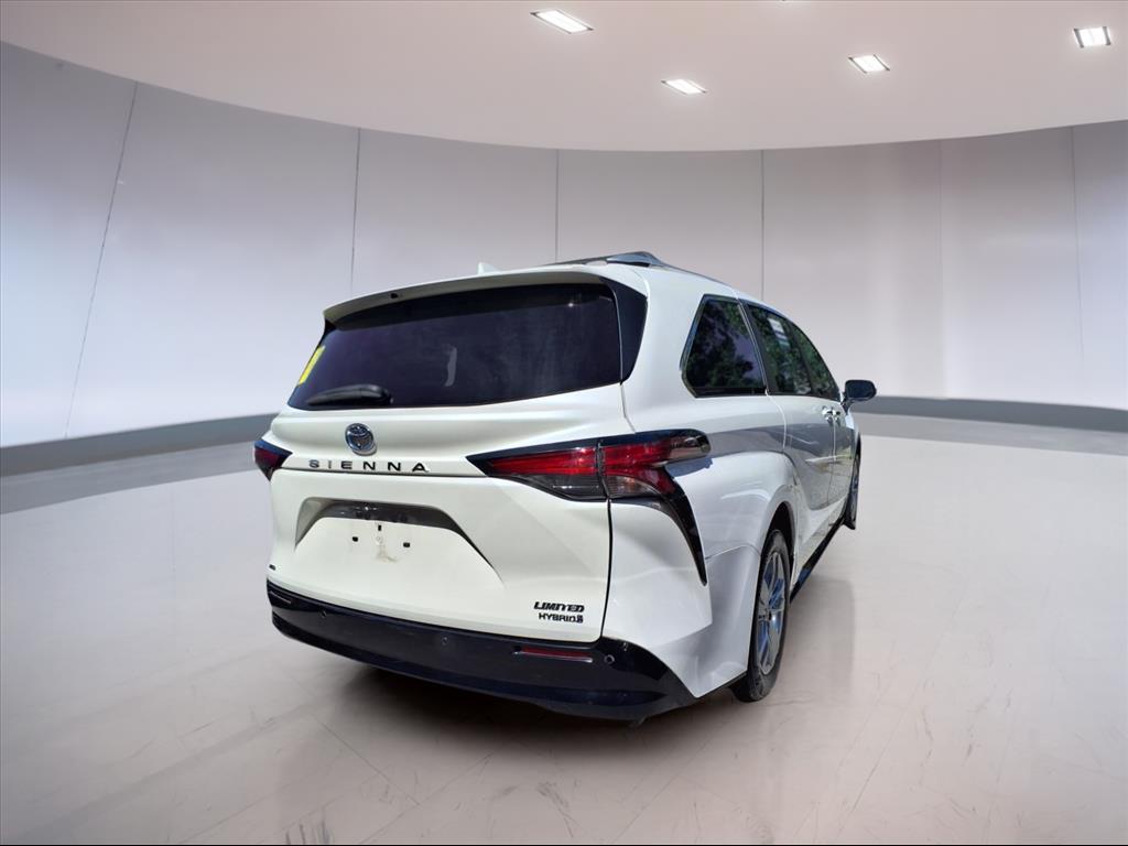 2021 Toyota Sienna Limited 7-Passenger