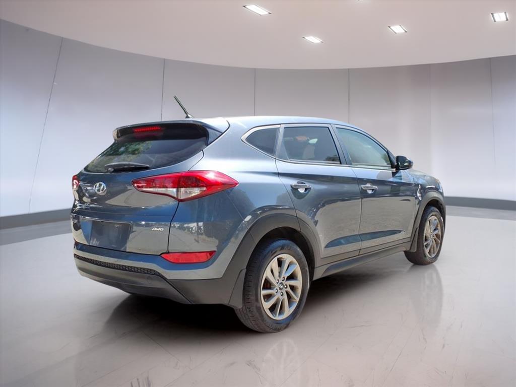 2018 Hyundai TUCSON SE