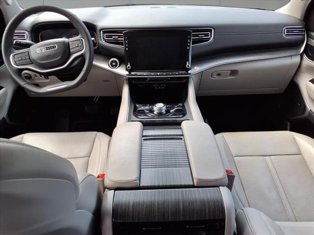 2024 Jeep Wagoneer L Series III