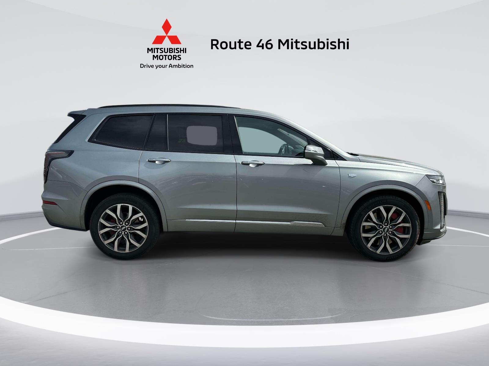 View vehicle photo 5